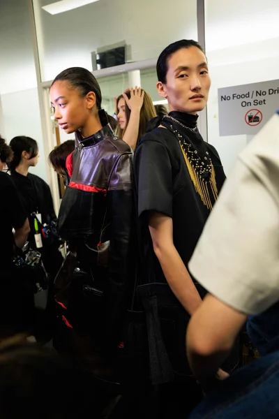Look 9